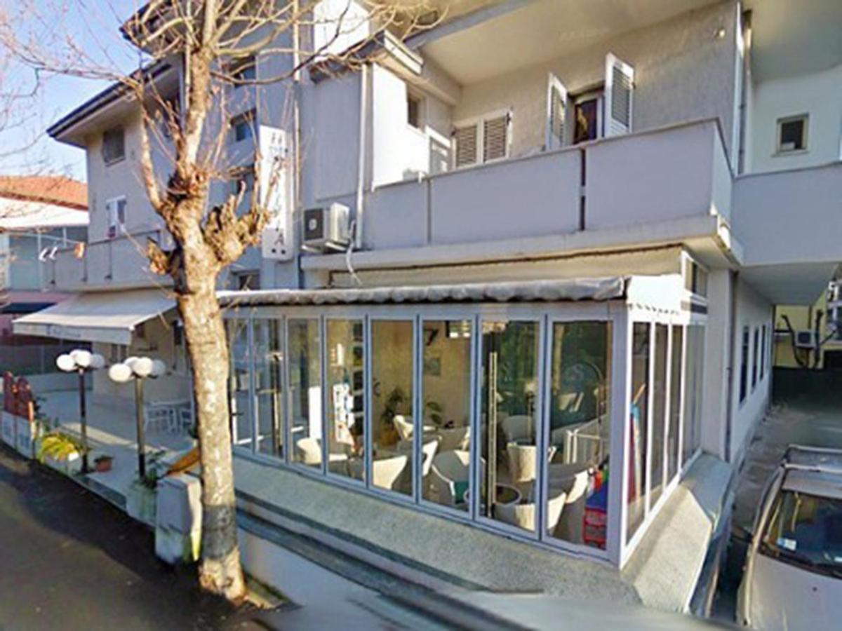 Hotel Silvia Viserbella di Rimini Exterior photo